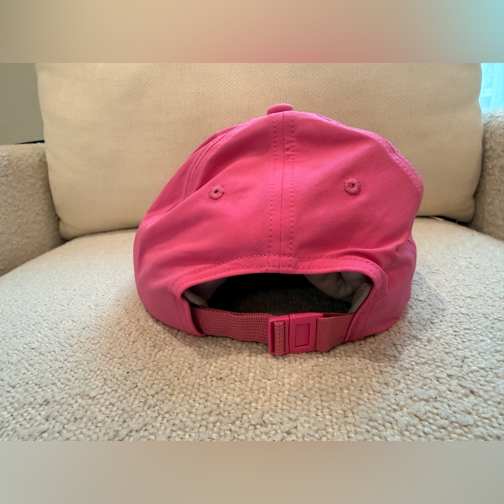ALO Performance Off Duty Cap - Pink - Picture 3 of 6